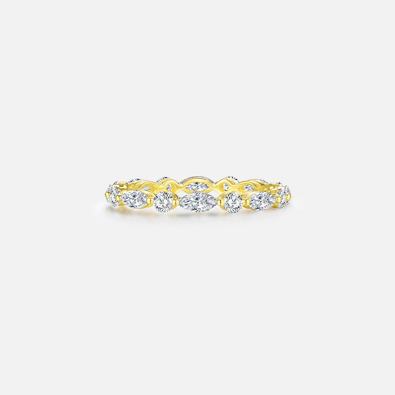 Anillo de bodas de oro amarillo de 18 quilates con diamantes redondos y marquesinas alternados Anillos personalizados con diamantes cultivados en laboratorio (1,70 CTW - DE/VS-VVS)