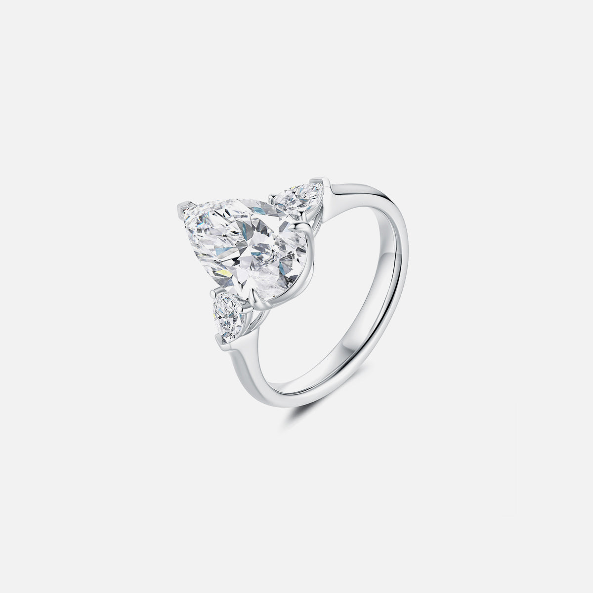 Bague de fiançailles solitaire classique en or blanc 18 carats avec diamants cultivés en laboratoire Bagues de fiançailles personnalisées (2,41 CTW-DE/VS-VVS)