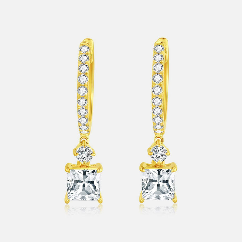 Pendientes de oro de 18 quilates con diamantes cultivados en laboratorio de talla princesa personalizados (2,477 CTW - DE/VS-VVS)