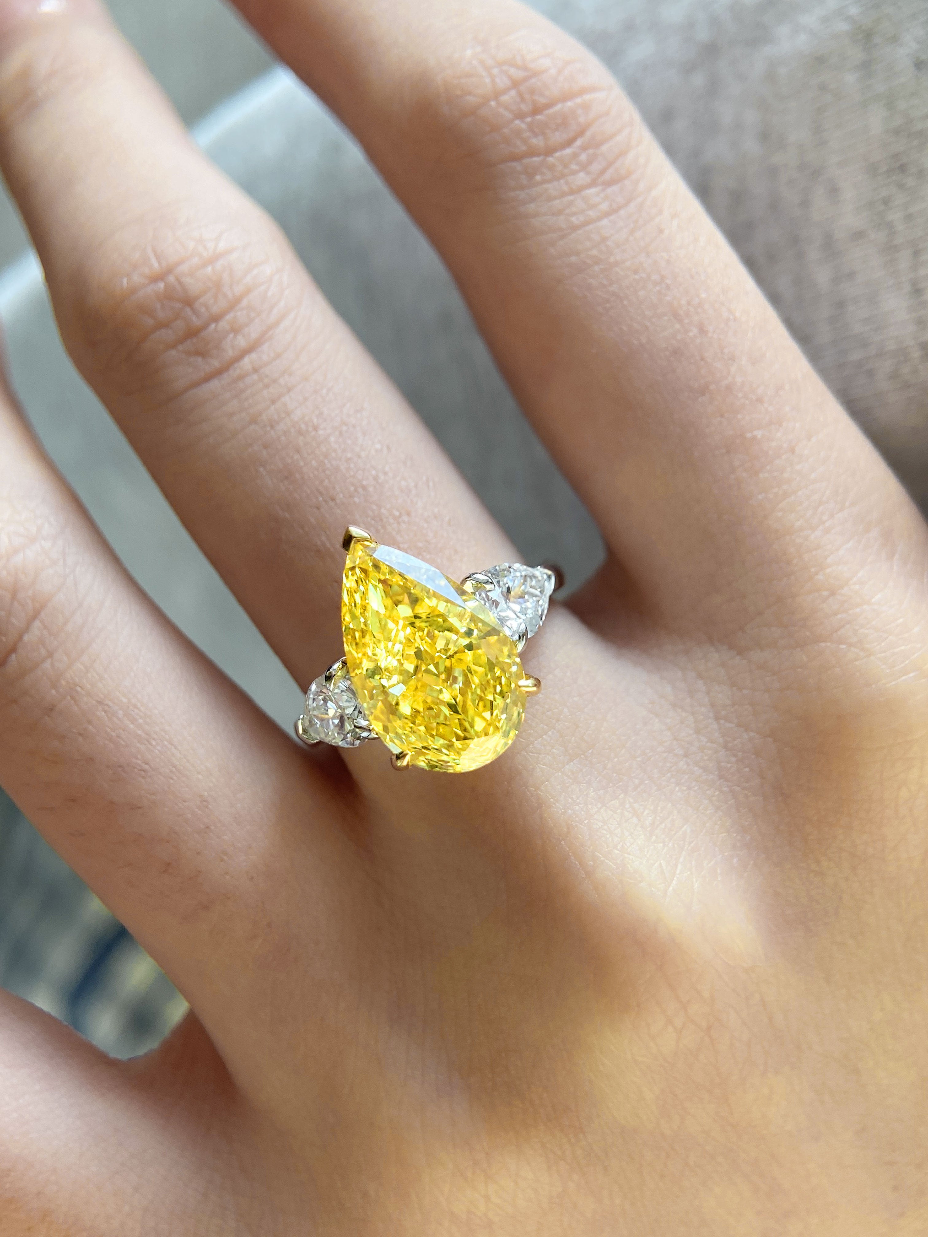 PT950 Pear Yellow Diamond Engagement Ring Lab-Grown Diamond Custom Ring (6.07CTW-FY-FIY-FVY/VS-VVS)